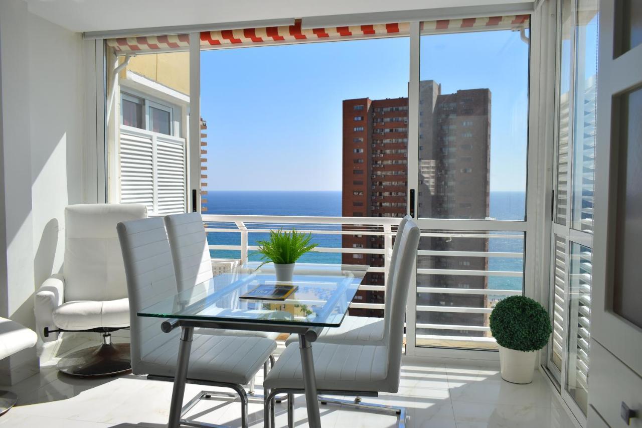 Los Caballos Vip Playa Levante Бенидорм Экстерьер фото