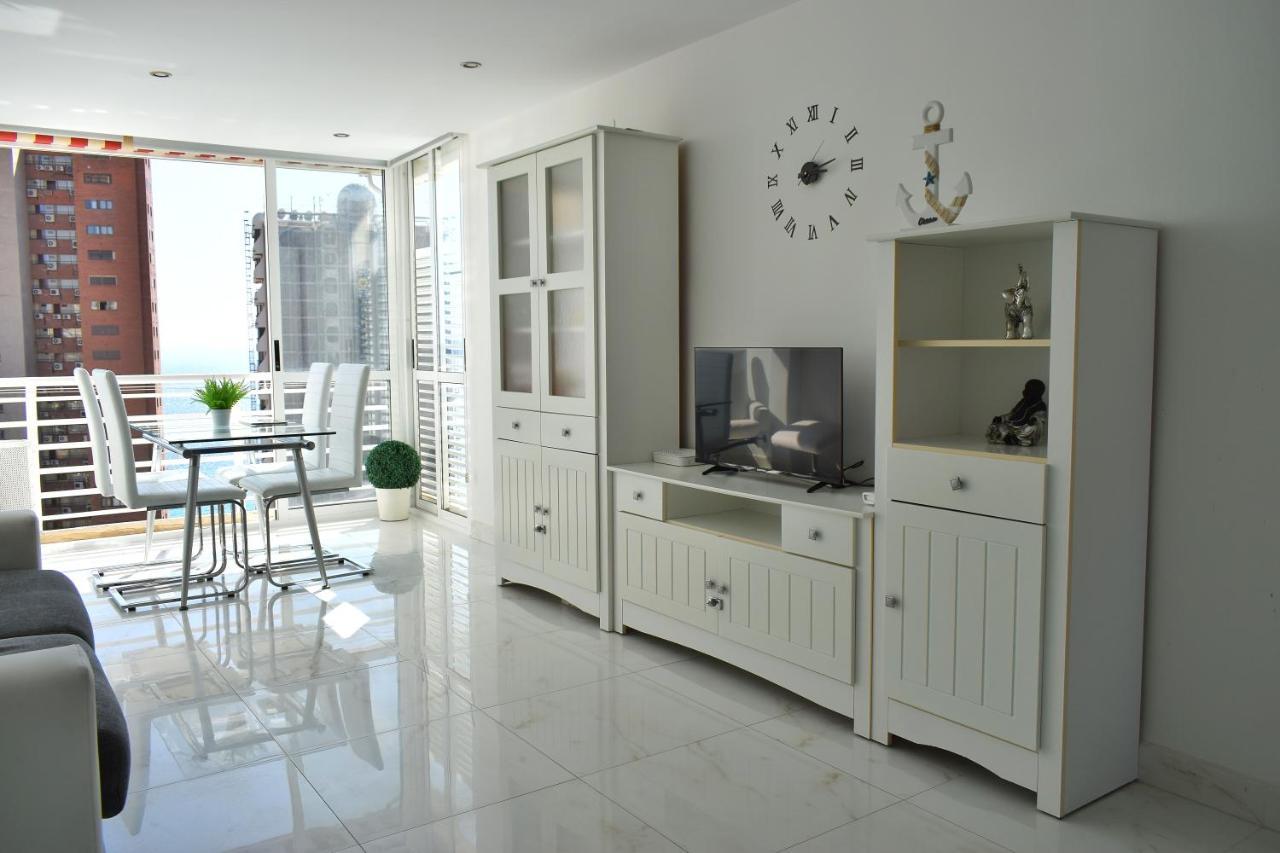 Los Caballos Vip Playa Levante Бенидорм Экстерьер фото
