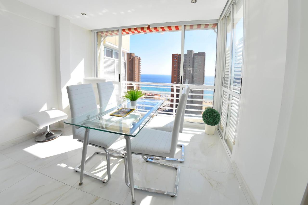 Los Caballos Vip Playa Levante Бенидорм Экстерьер фото