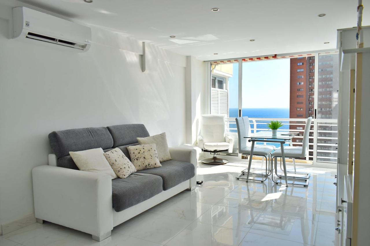 Los Caballos Vip Playa Levante Бенидорм Экстерьер фото
