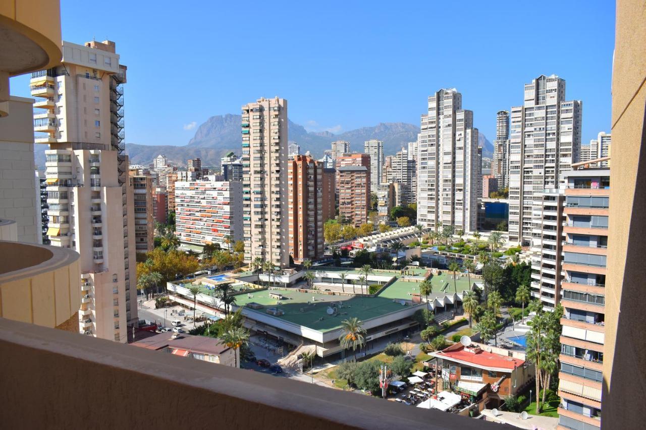 Los Caballos Vip Playa Levante Бенидорм Экстерьер фото