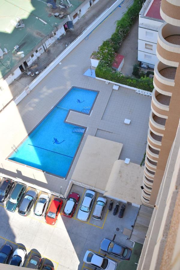 Los Caballos Vip Playa Levante Бенидорм Экстерьер фото