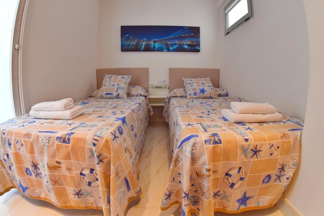 Los Caballos Vip Playa Levante Бенидорм Экстерьер фото