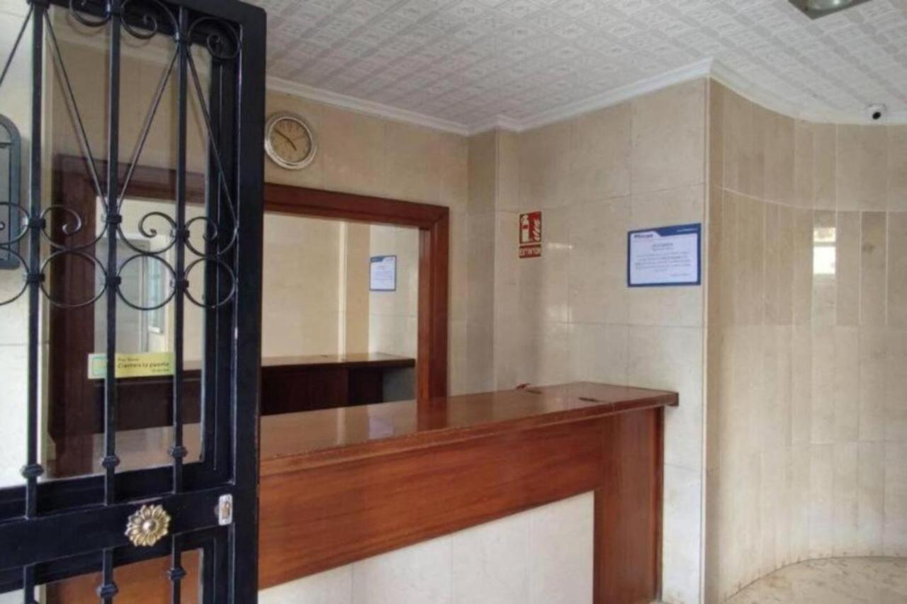 Los Caballos Vip Playa Levante Бенидорм Экстерьер фото